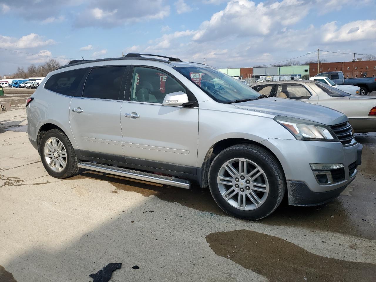 2014 CHEVROLET TRAVERSE L - Image 4