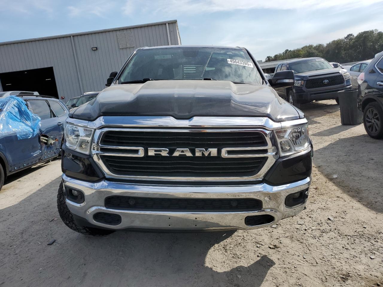 2019 RAM 1500 BIG H - Image 5