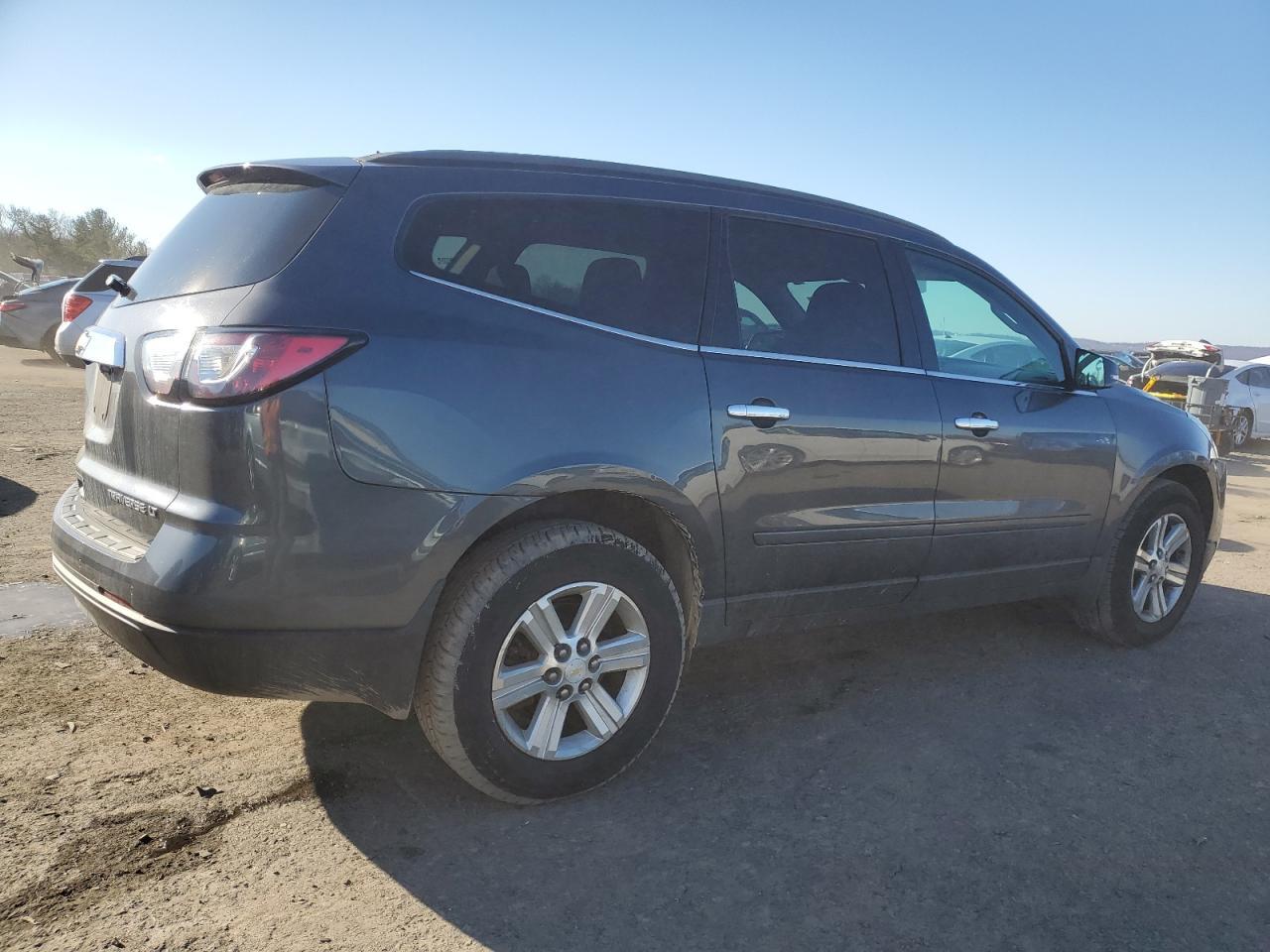 2014 CHEVROLET TRAVERSE L - Image 3