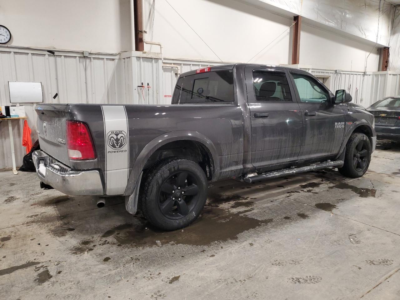 2017 RAM 1500 SLT - Фото 3