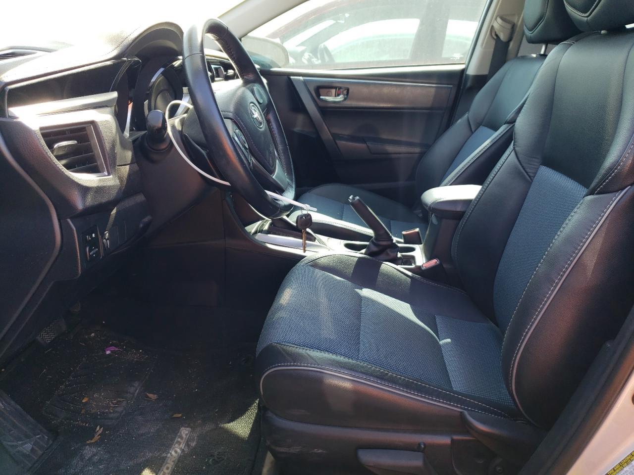 2015 TOYOTA COROLLA L - Фото 7