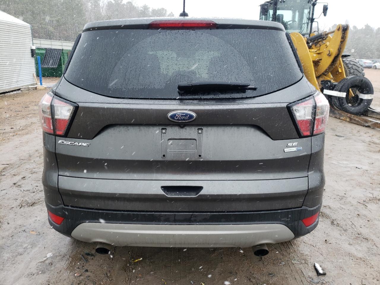 2017 FORD ESCAPE SE - Фото 6