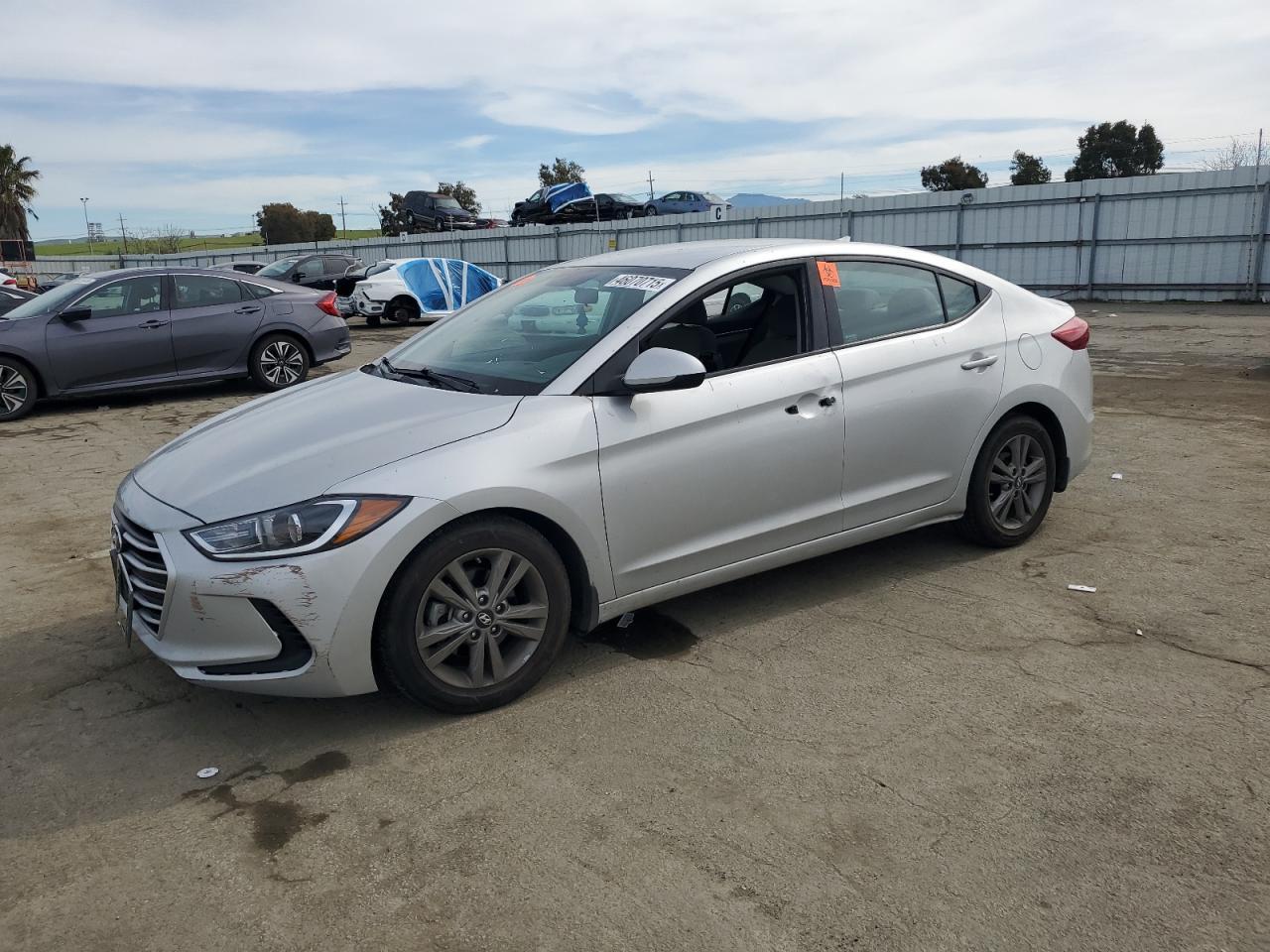 2018 HYUNDAI ELANTRA SE