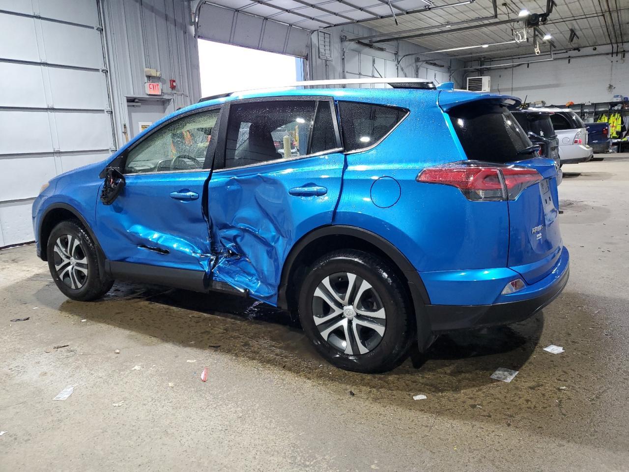 2018 TOYOTA RAV4 LE - Image 2