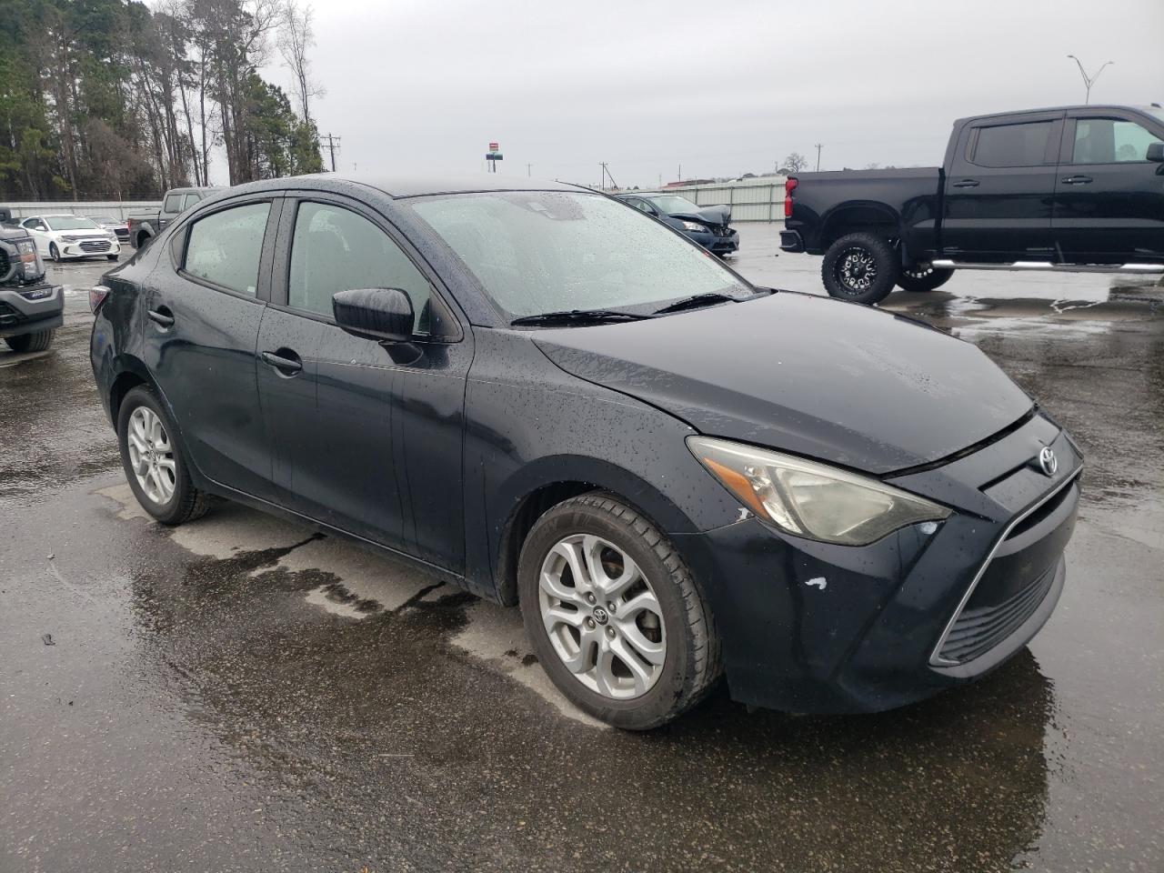 2017 TOYOTA YARIS IA - Image 4