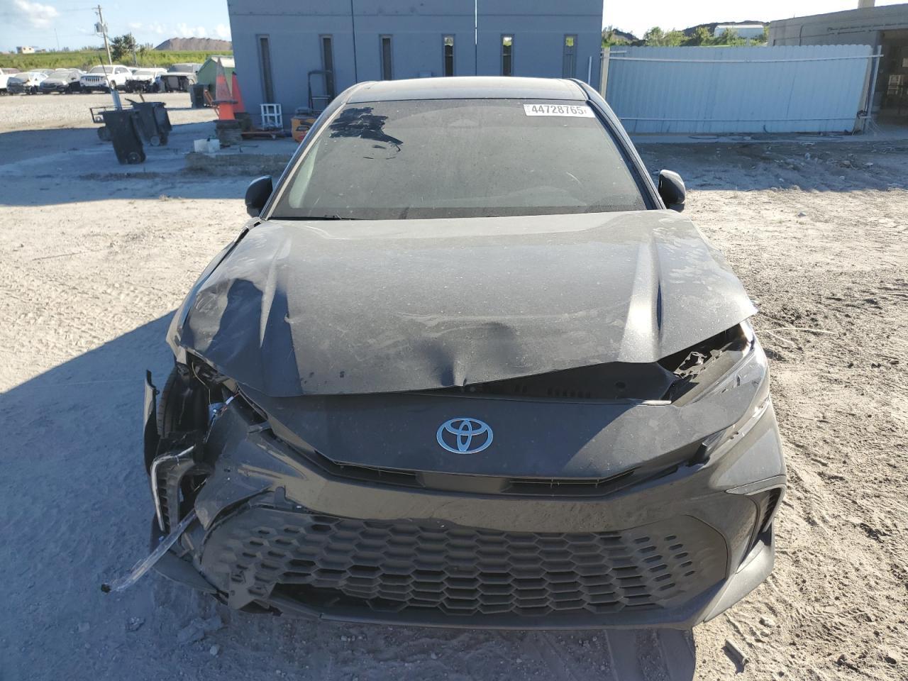 2025 TOYOTA CAMRY XSE - Image 5