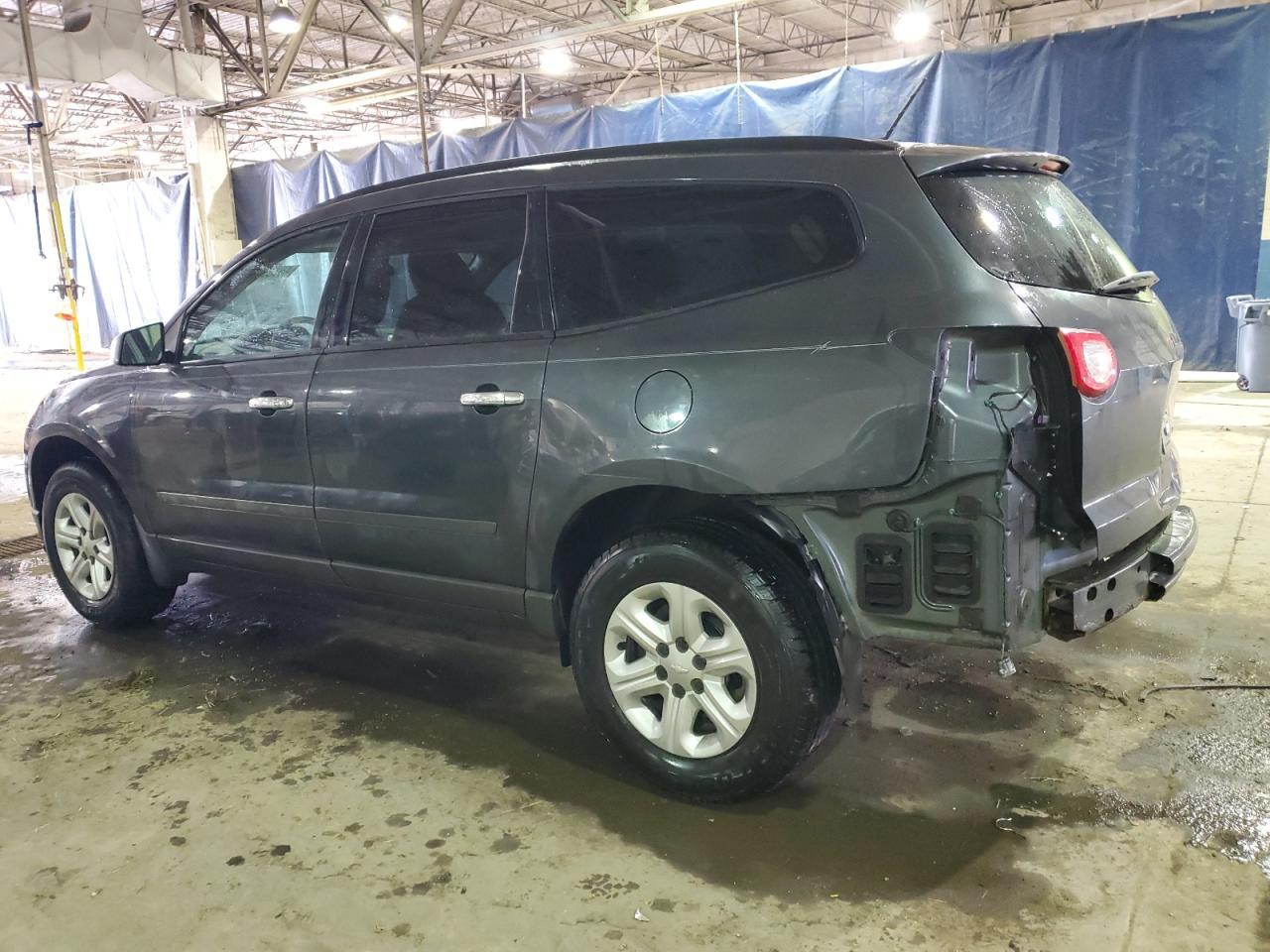 2011 CHEVROLET TRAVERSE L - Фото 2