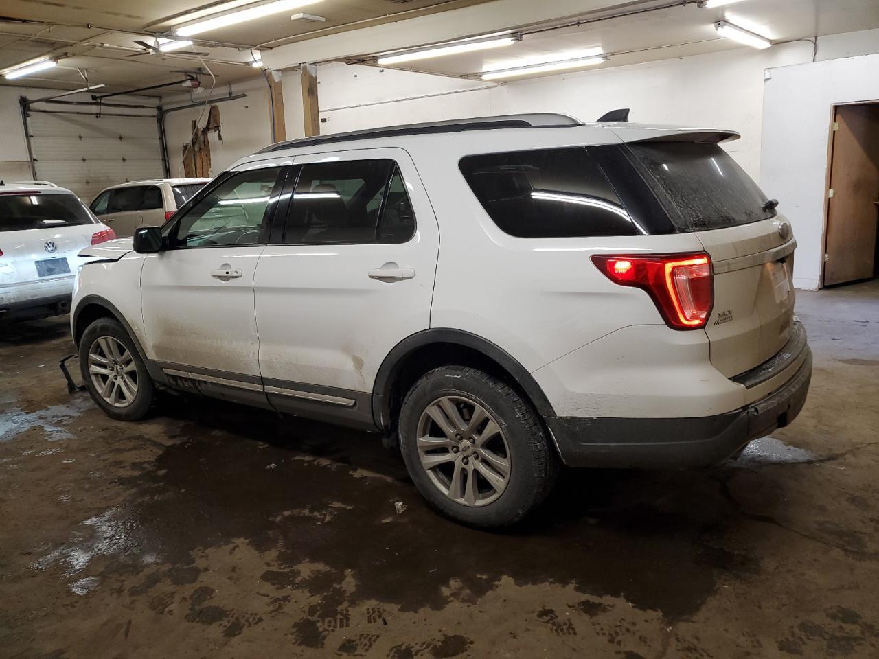 2018 FORD EXPLORER X - Фото 2