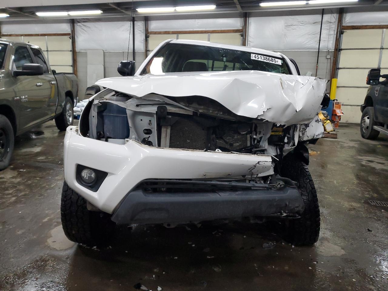 2013 TOYOTA TACOMA DOU - Фото 5