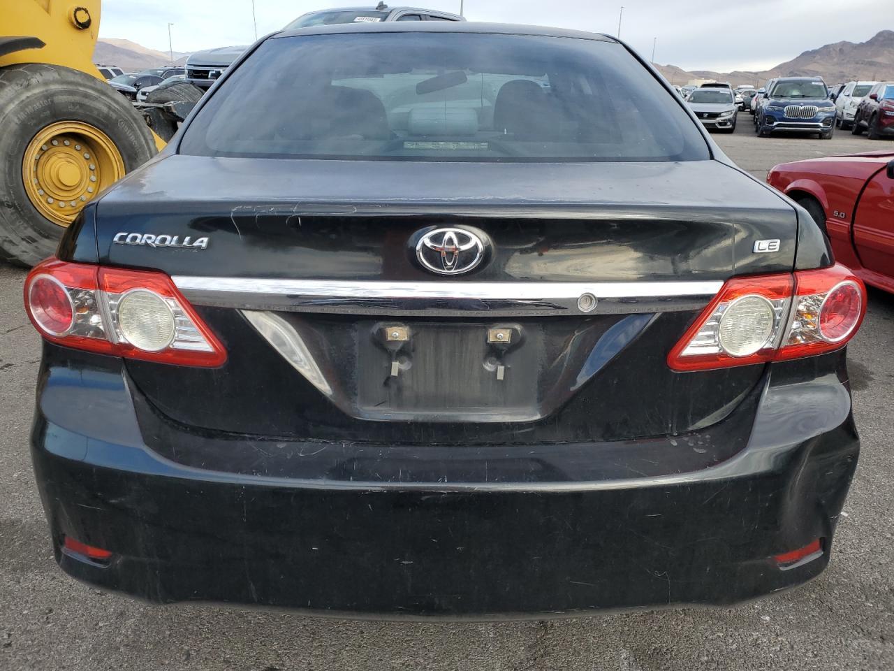 2013 TOYOTA COROLLA BA - Фото 6