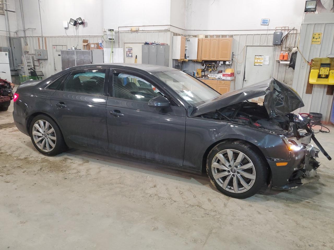 2017 AUDI A4 PREMIUM - Фото 4