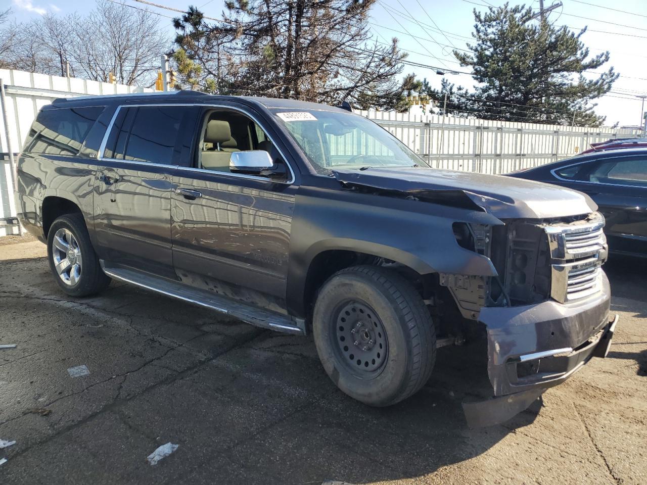 2016 CHEVROLET SUBURBAN C - Фото 4