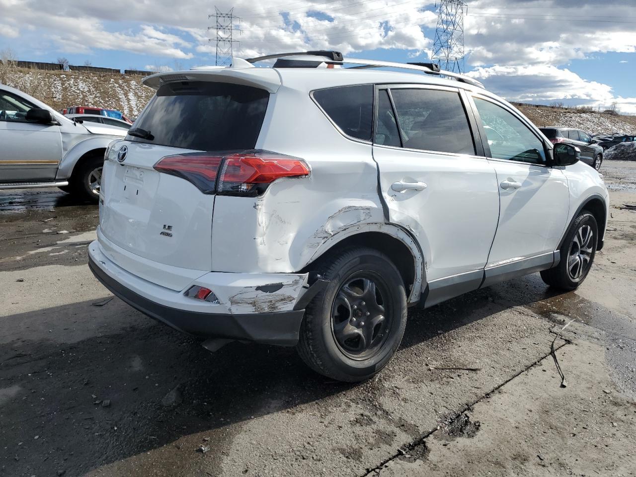 2018 TOYOTA RAV4 LE - Image 3