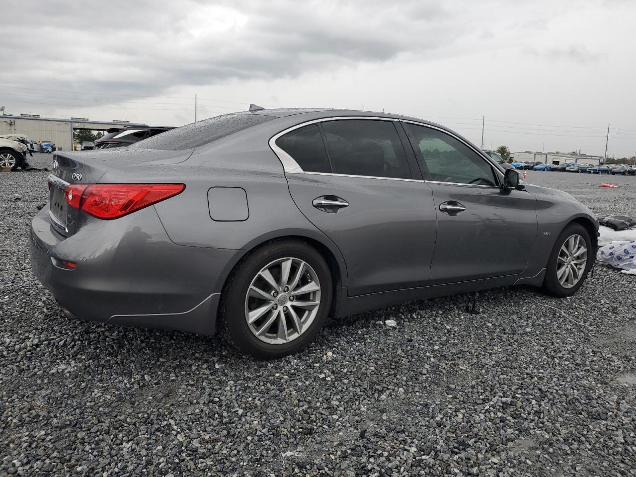 2016 INFINITI Q50 PREMIU - Фото 3