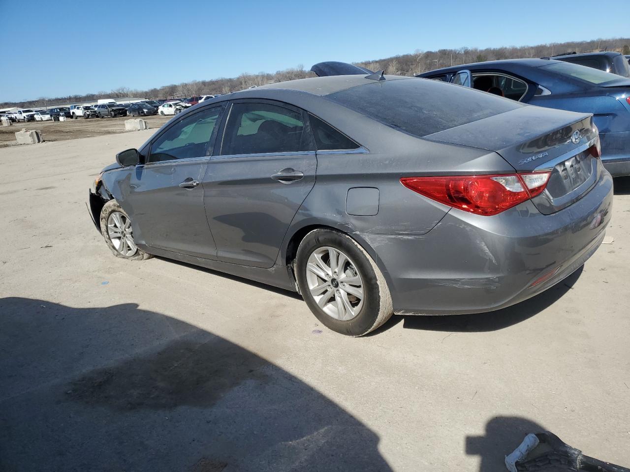 2013 HYUNDAI SONATA GLS - Image 2