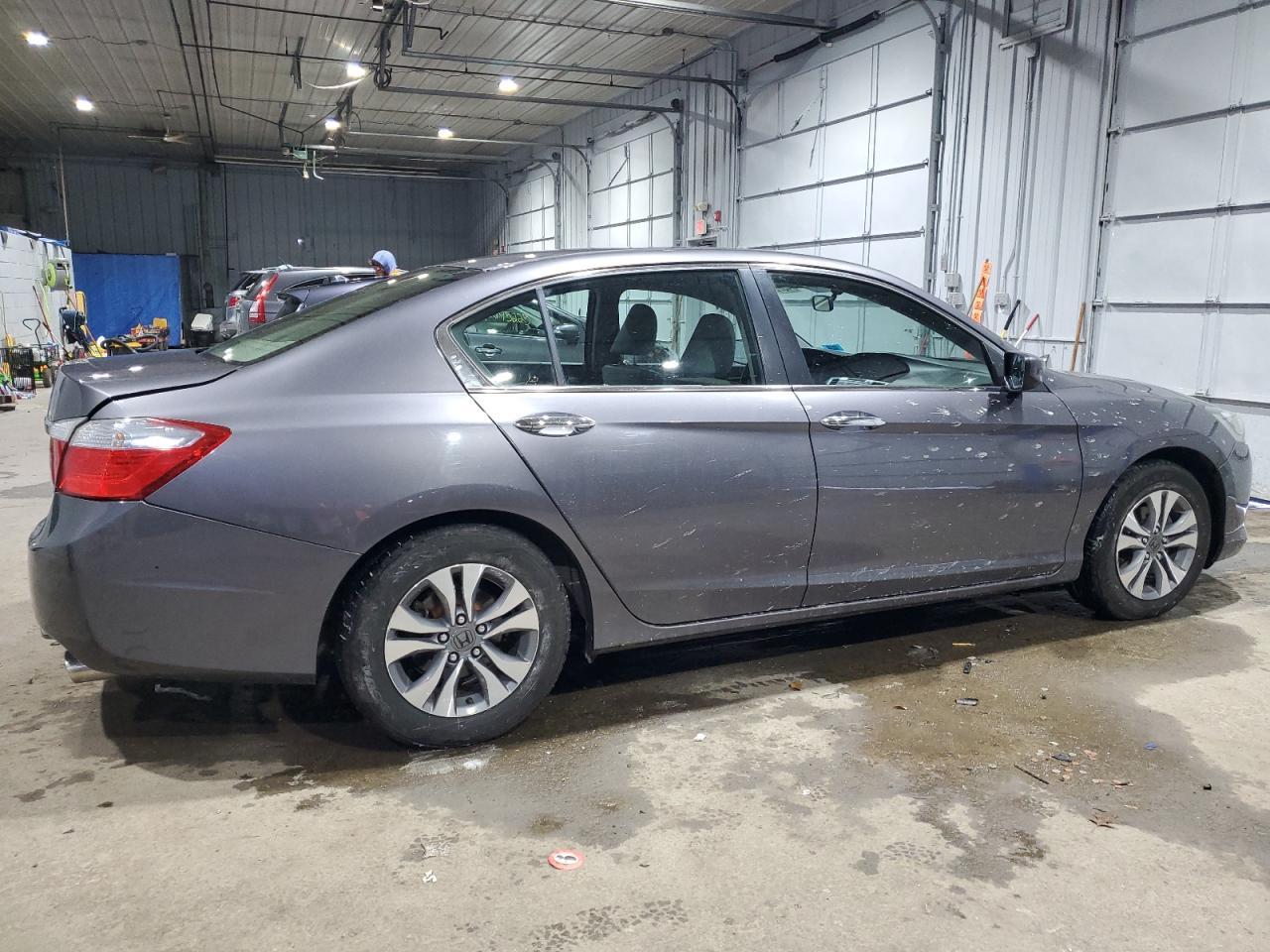 2014 HONDA ACCORD LX - Фото 3