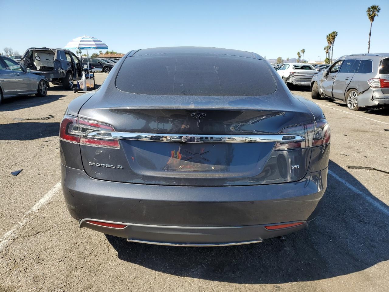 2015 TESLA MODEL S - Image 6