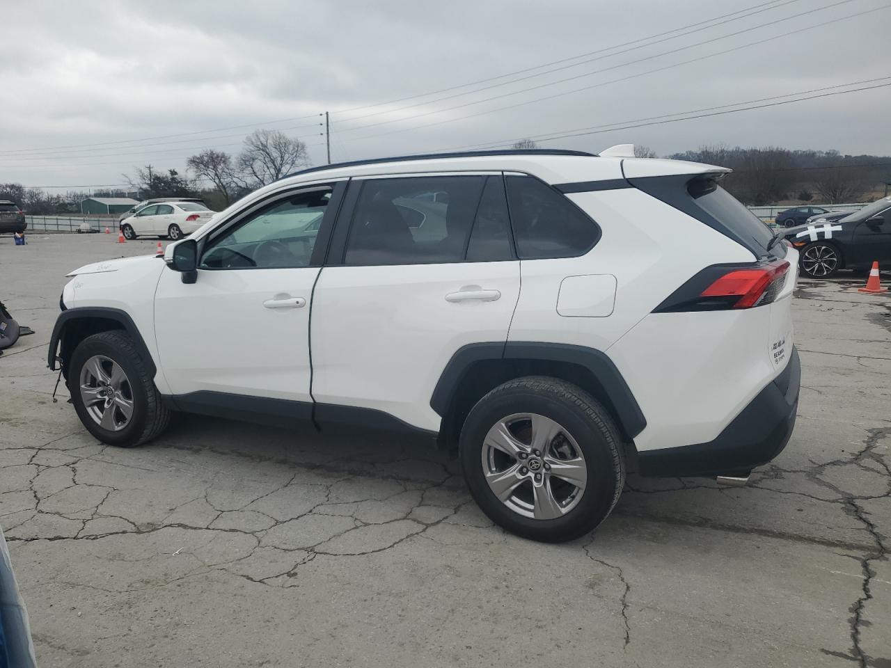 2022 TOYOTA RAV4 XLE - Image 2