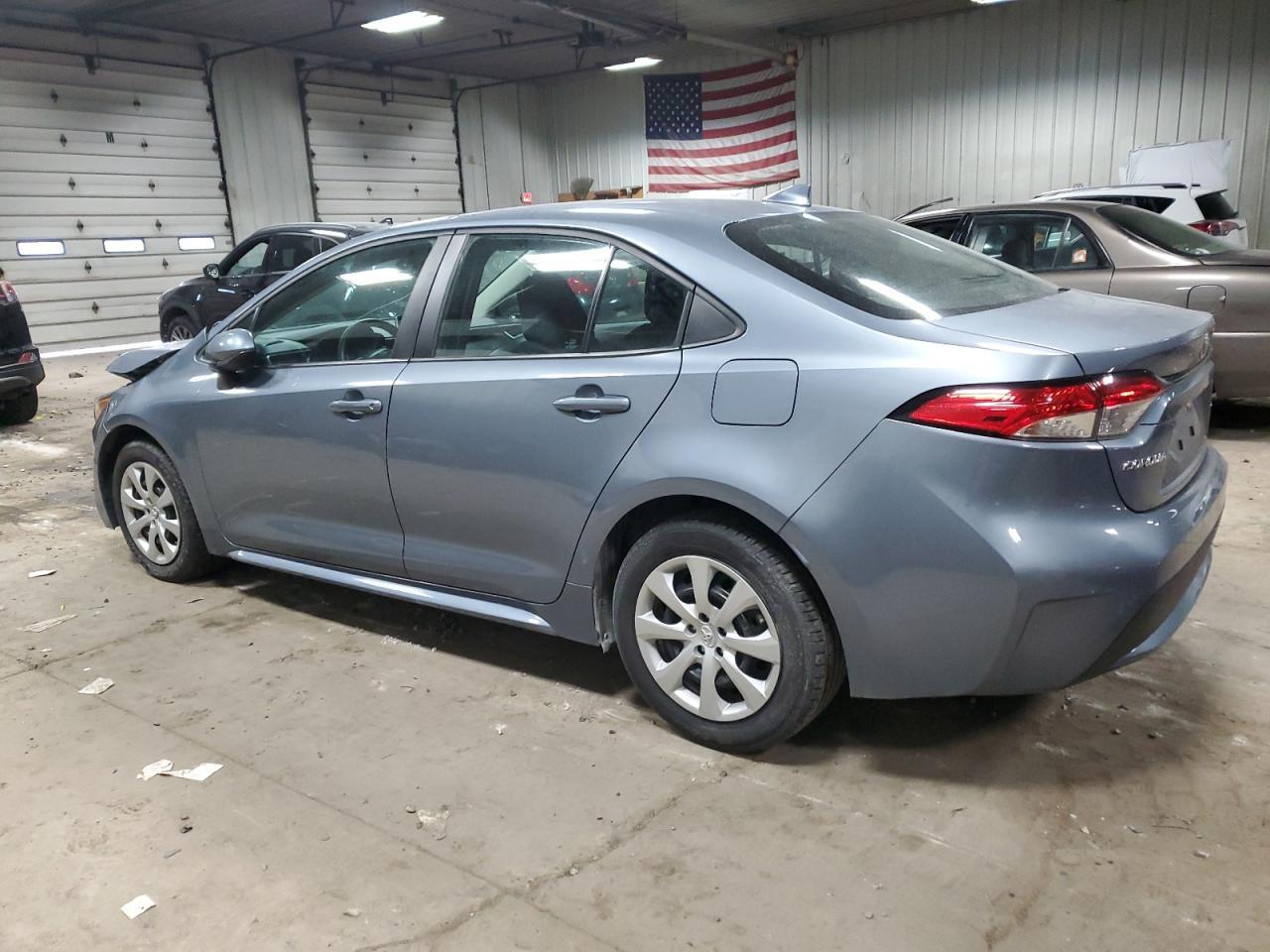 2021 TOYOTA COROLLA LE - Фото 2