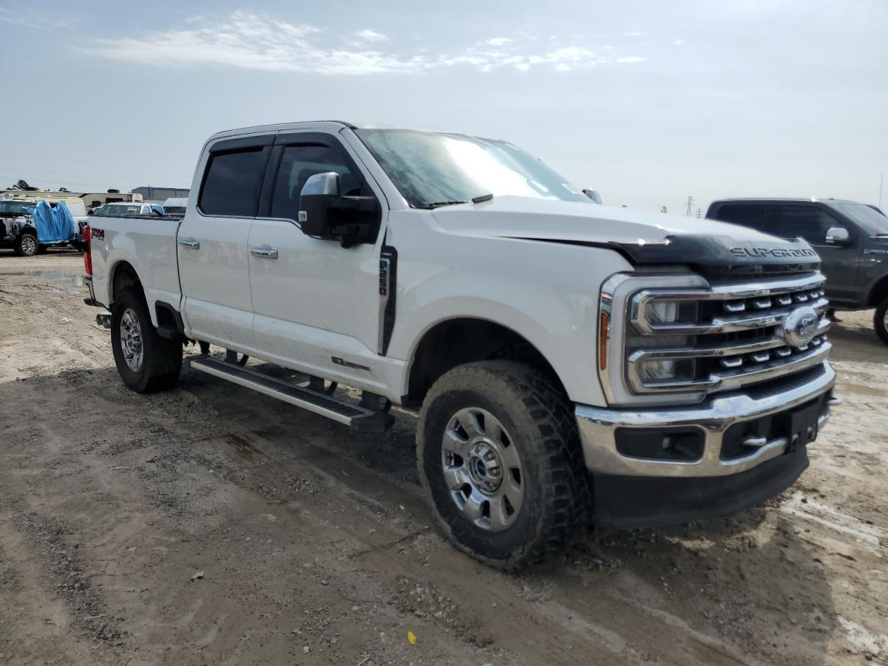 2024 FORD F250 SUPER - Image 4