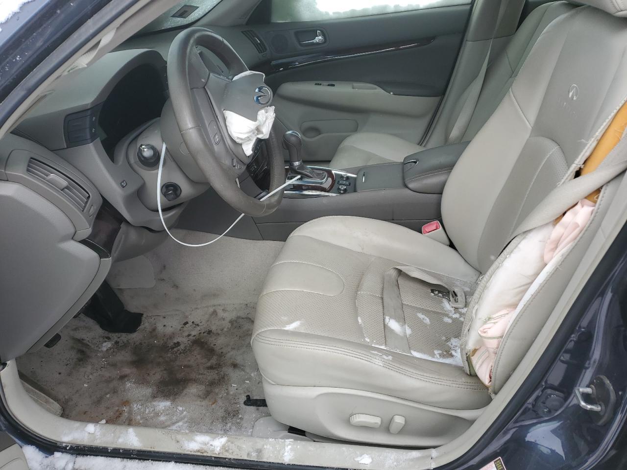 2012 INFINITI G37 - Image 7