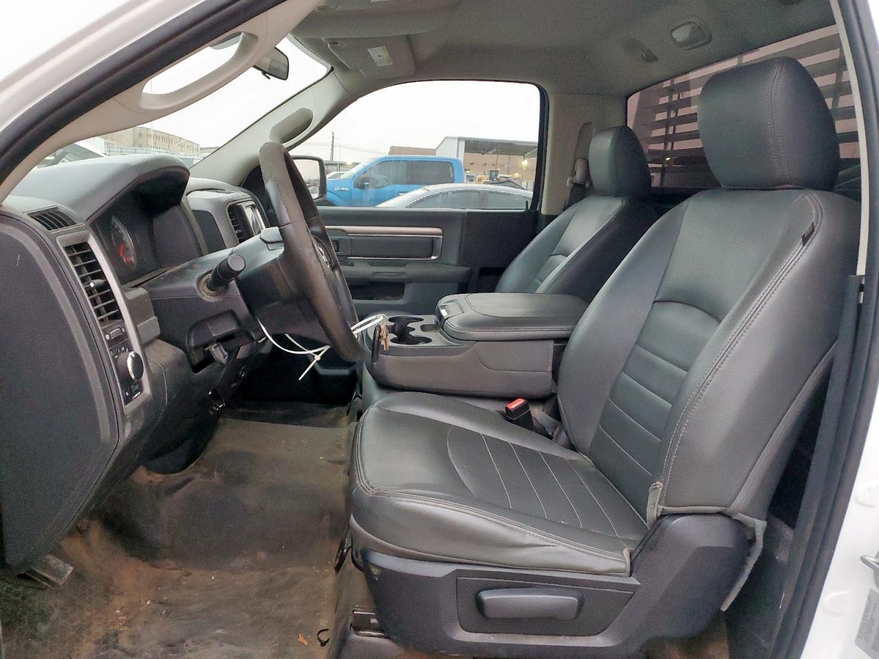2017 RAM 1500 ST - Фото 7