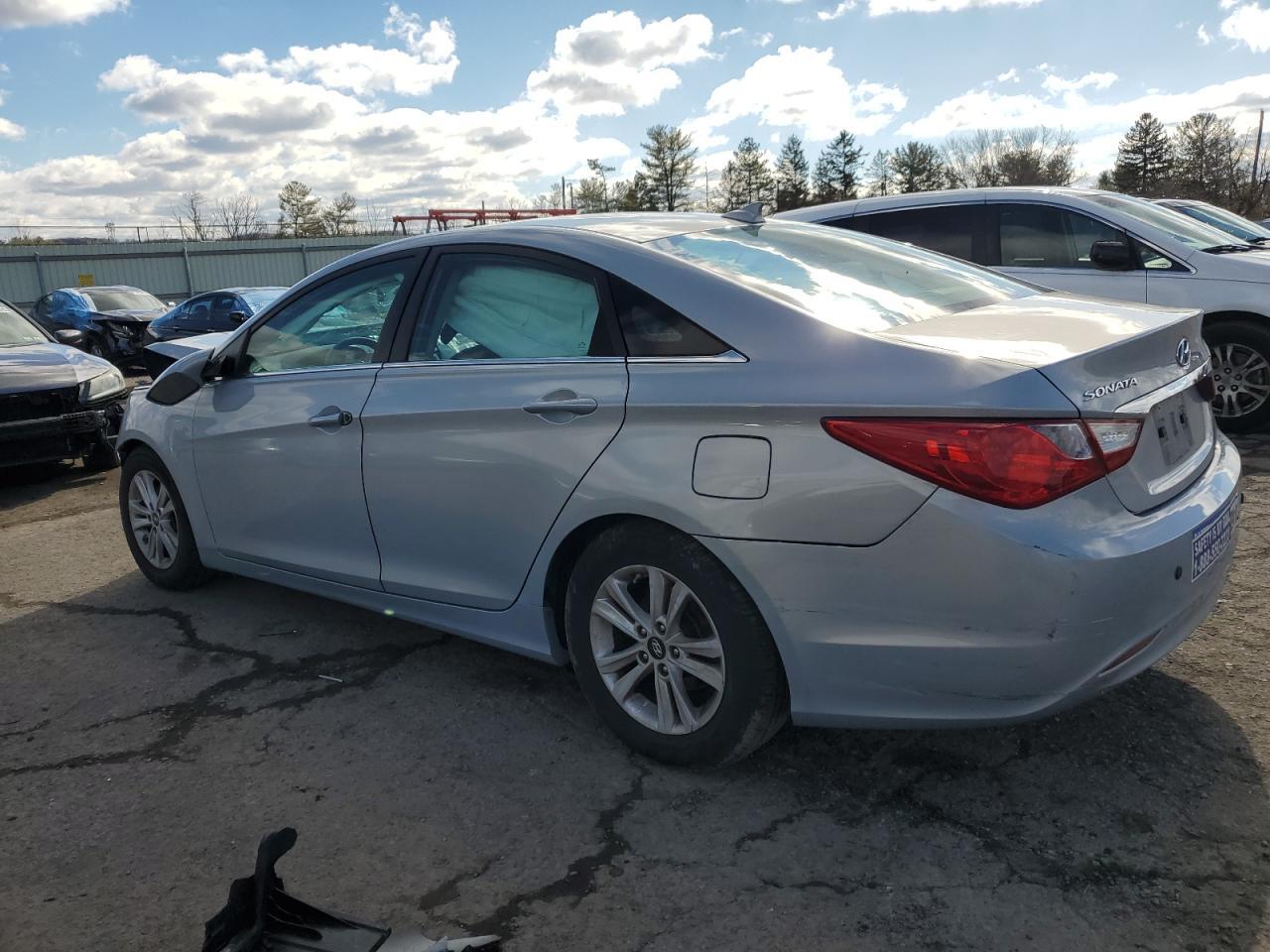 2013 HYUNDAI SONATA GLS - Фото 2