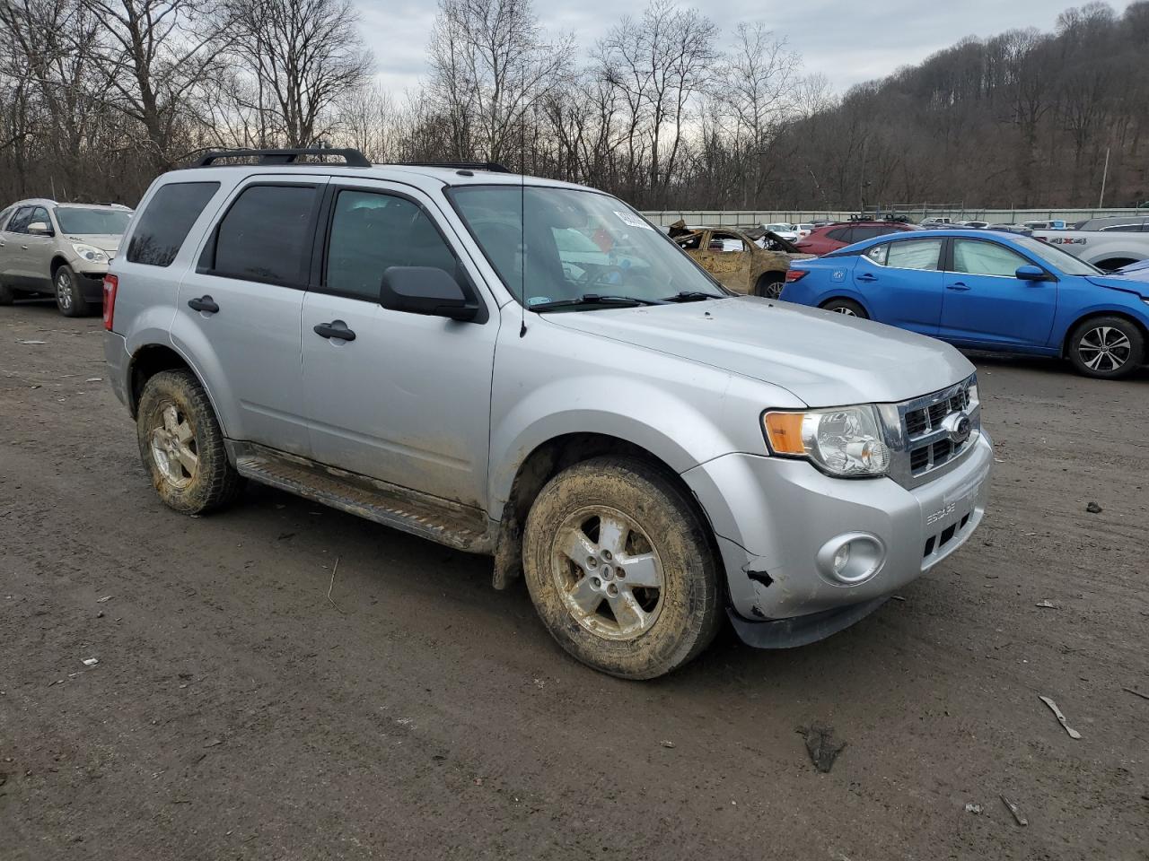 2012 FORD ESCAPE XLT - Image 4