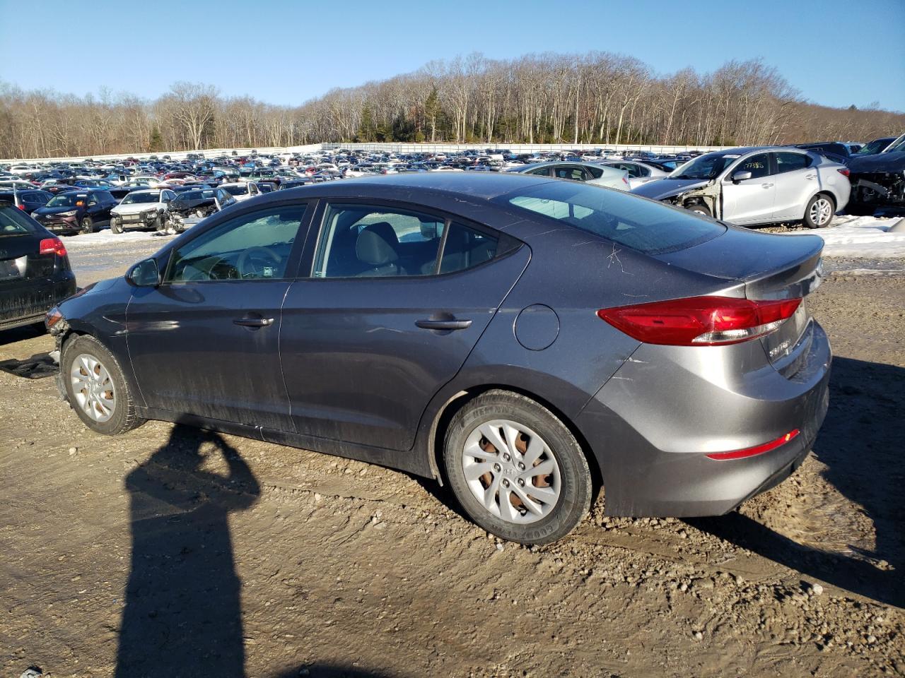 2018 HYUNDAI ELANTRA SE - Image 2