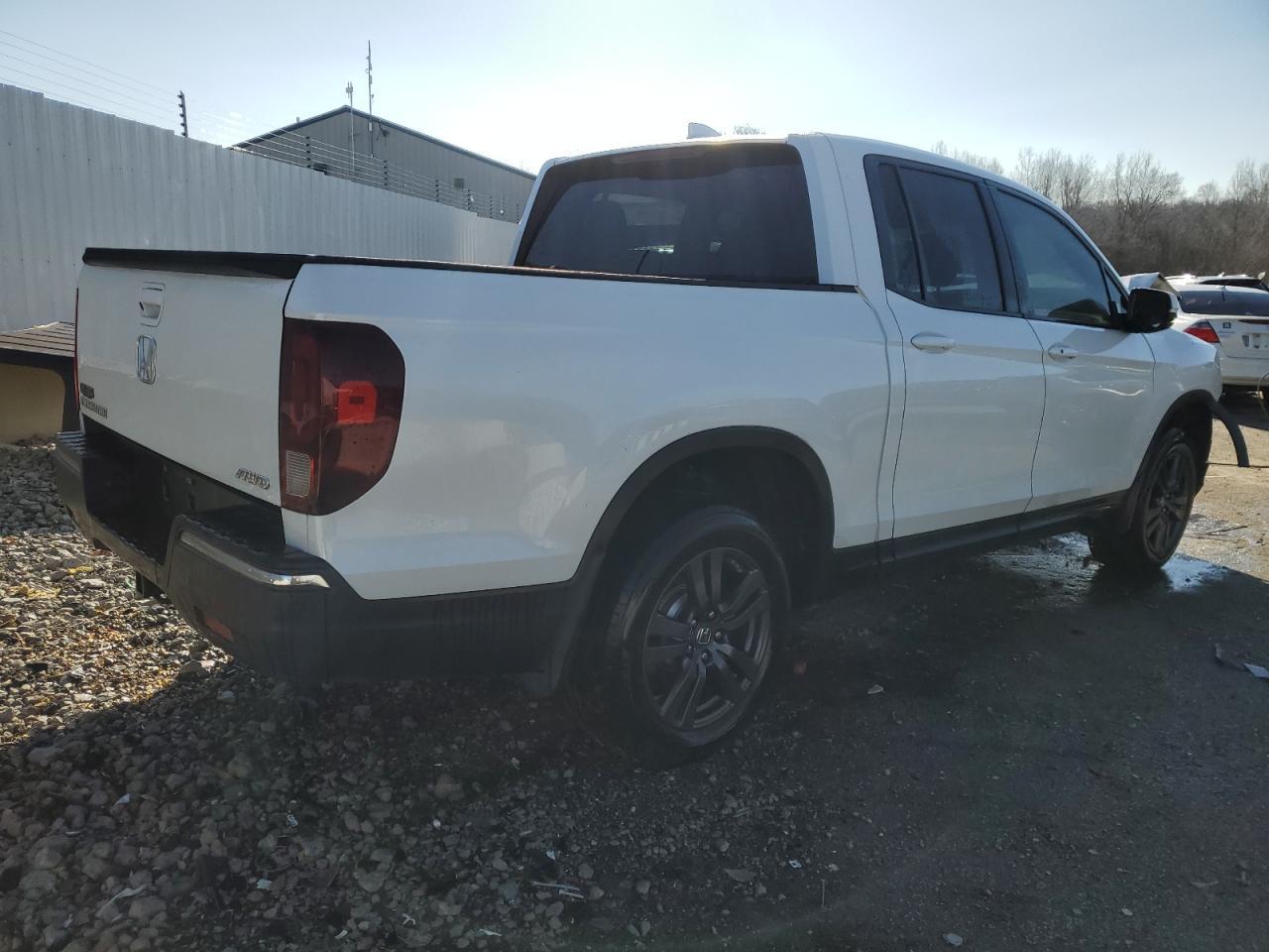 2019 HONDA RIDGELINE - Image 3