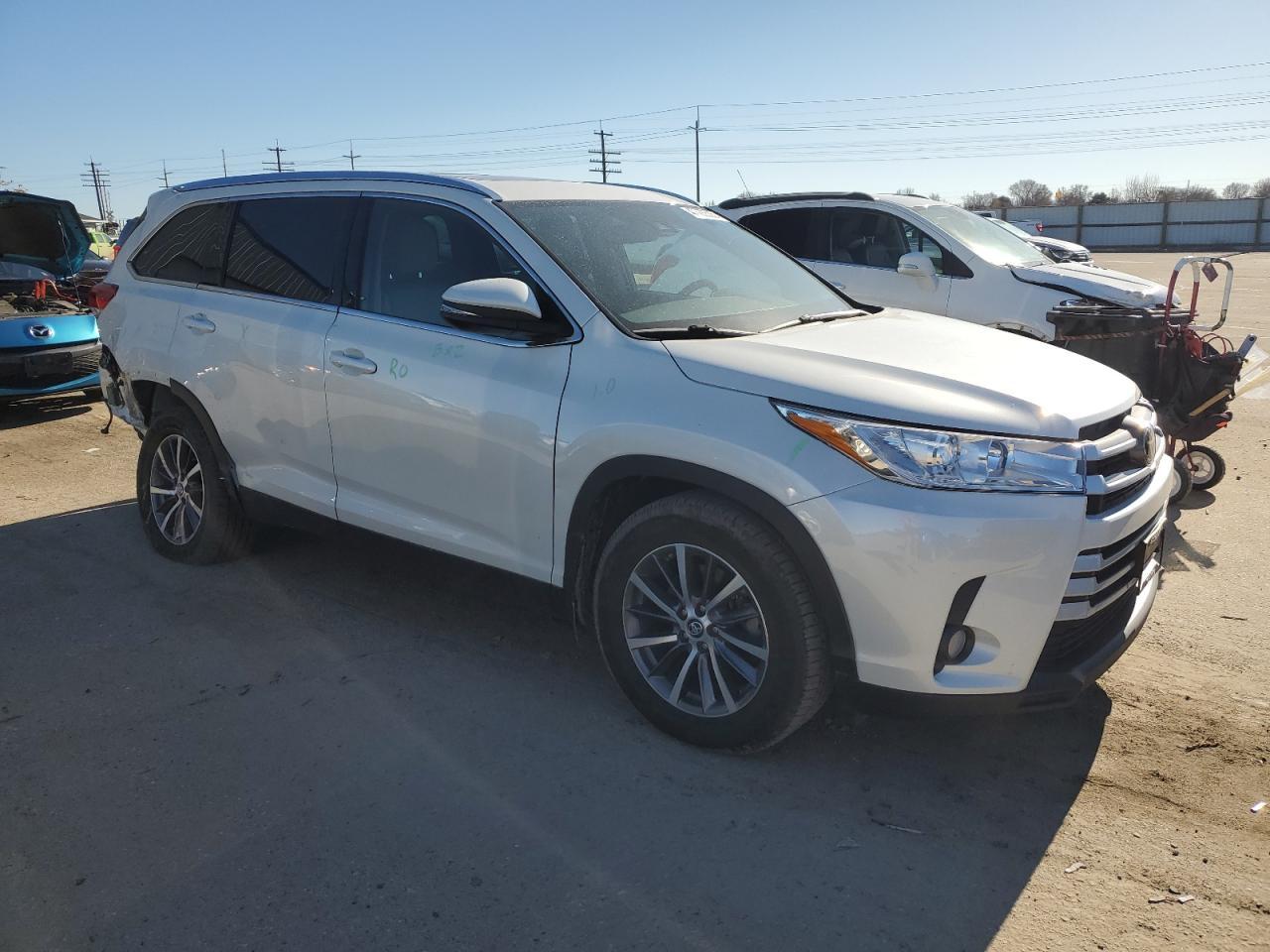 2019 TOYOTA HIGHLANDER - Фото 4