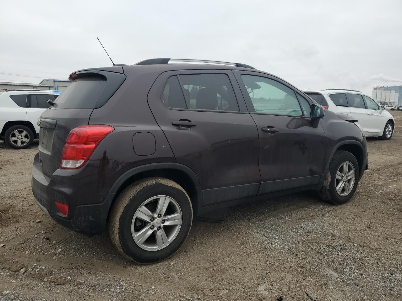 2021 CHEVROLET TRAX 1LT - Image 3