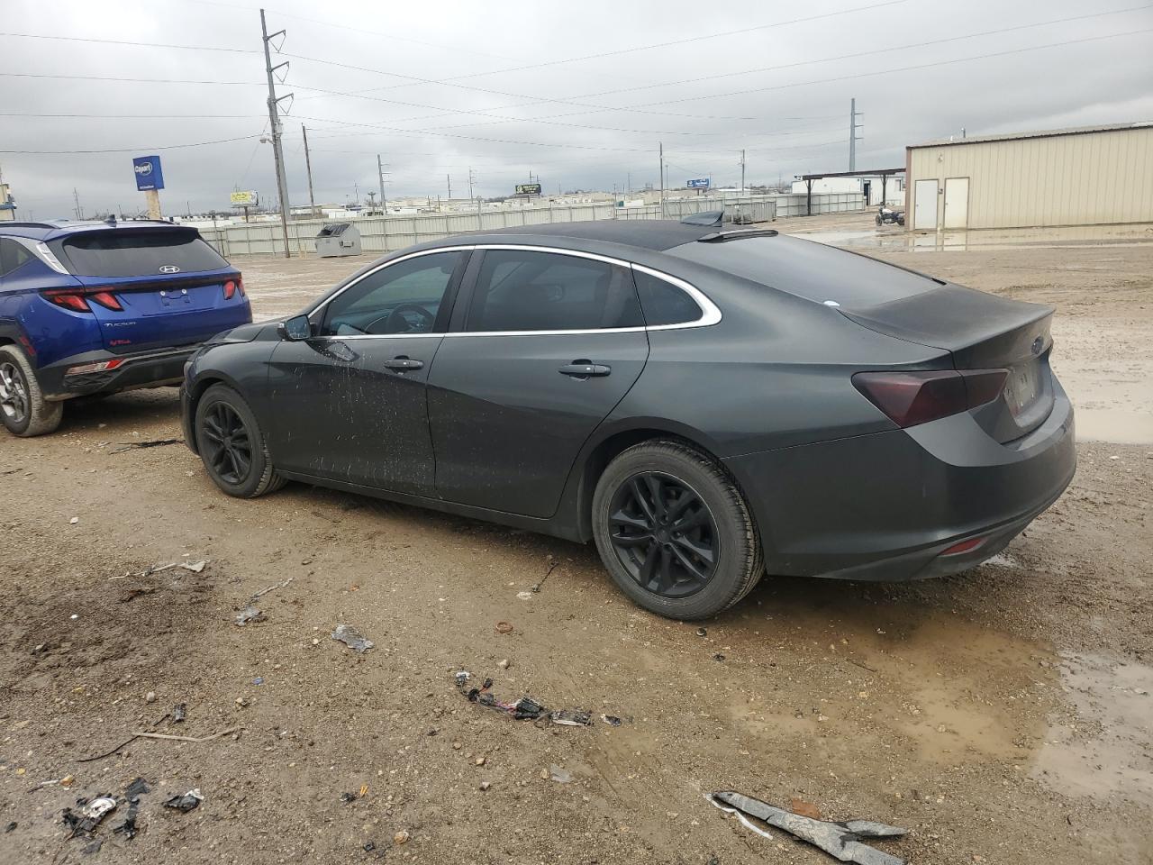 2017 CHEVROLET MALIBU LT - Image 2