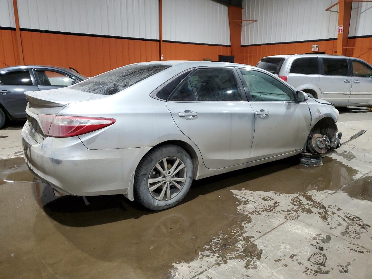 2016 TOYOTA CAMRY LE - Image 3