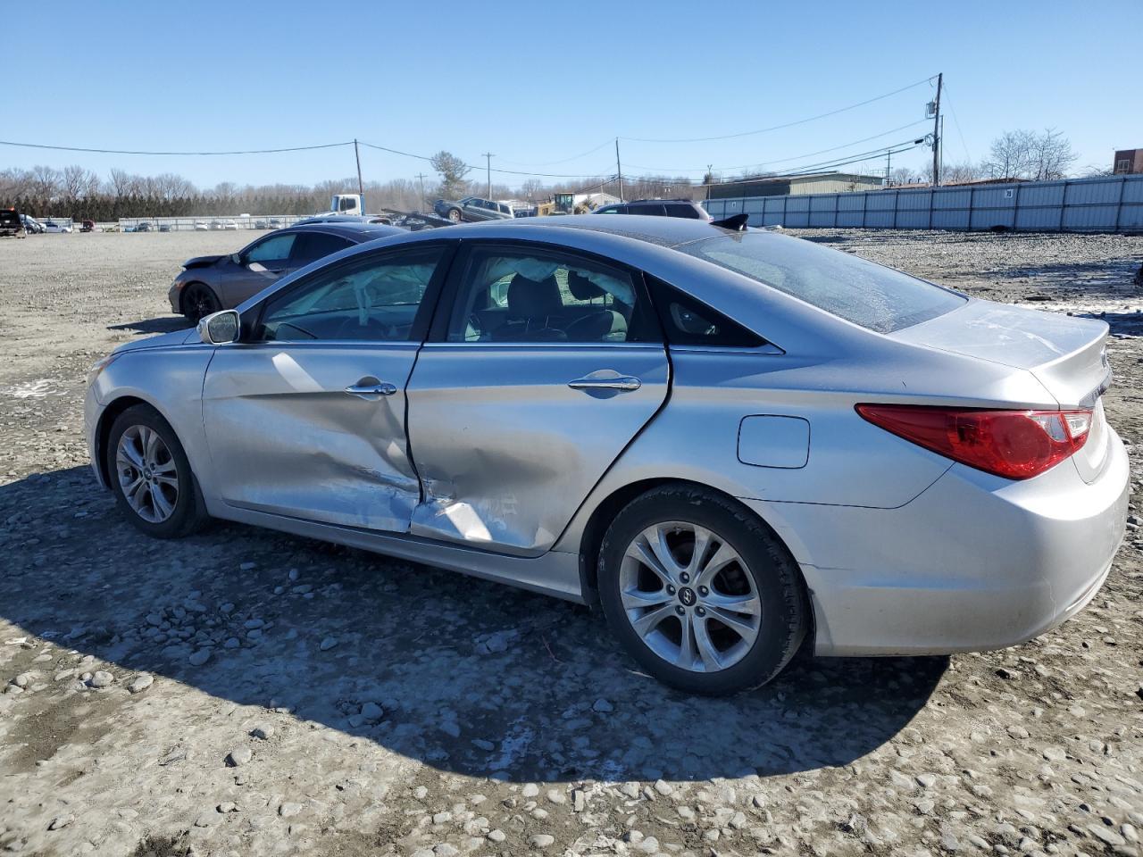 2013 HYUNDAI SONATA SE - Фото 2