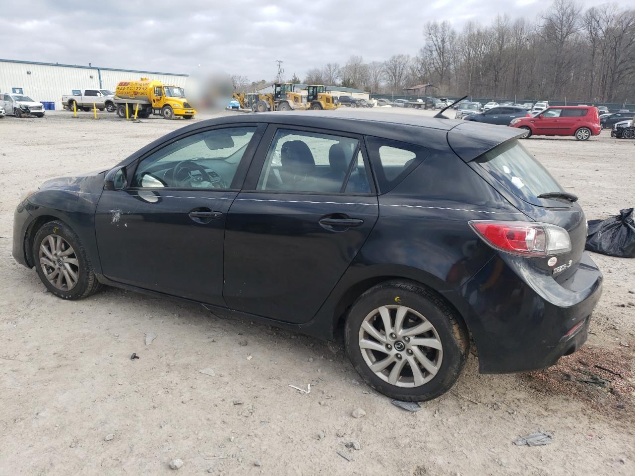2013 MAZDA 3 I - Фото 2