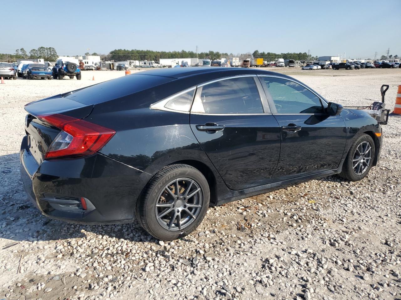 2017 HONDA CIVIC LX - Image 3