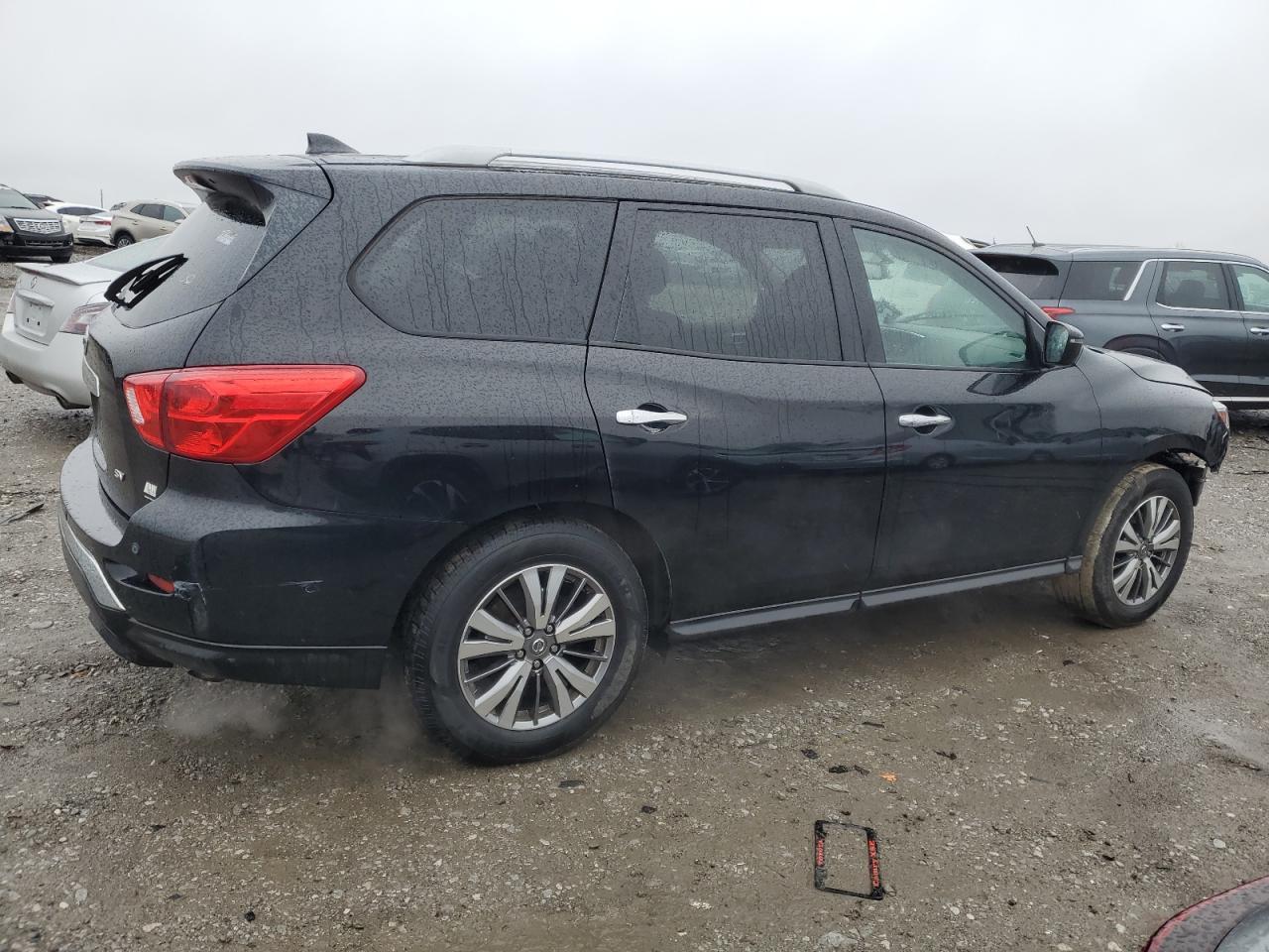 2019 NISSAN PATHFINDER - Фото 3