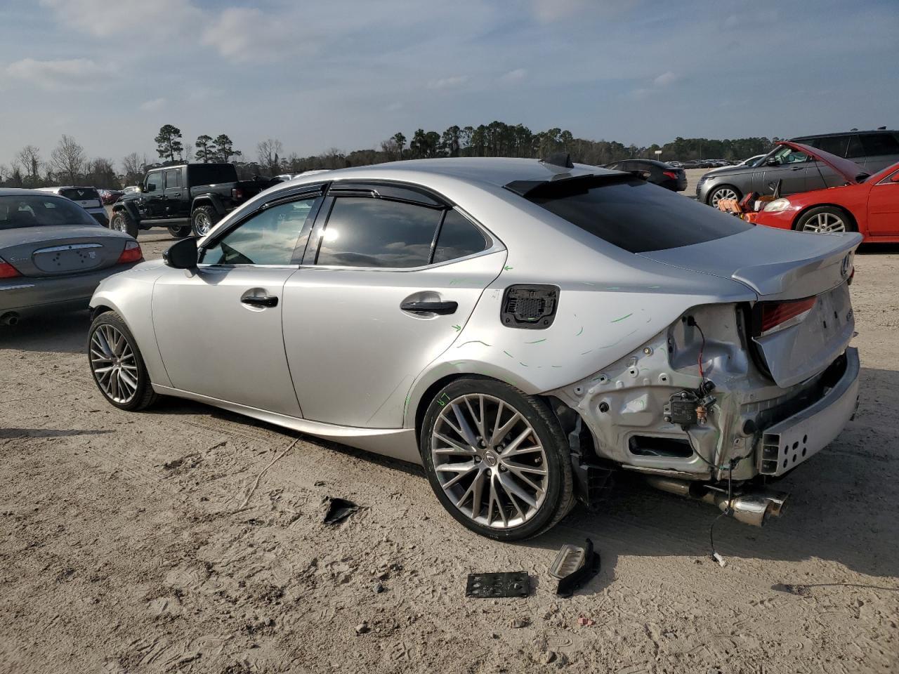 2018 LEXUS IS 300 - Фото 2