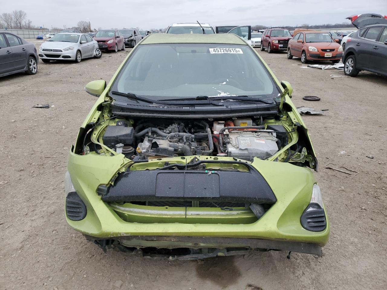 2016 TOYOTA PRIUS C - Фото 5