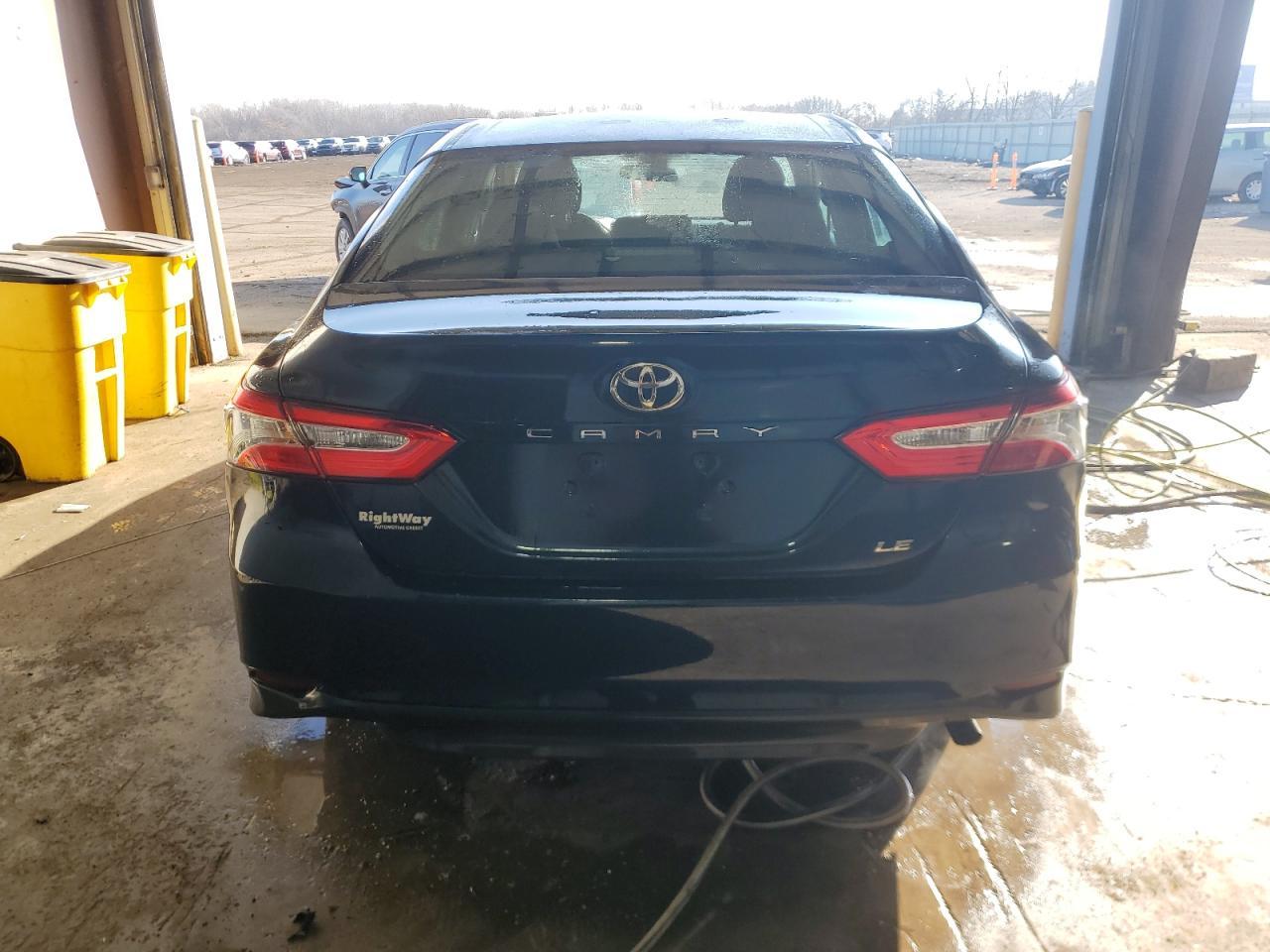 2018 TOYOTA CAMRY L - Image 6