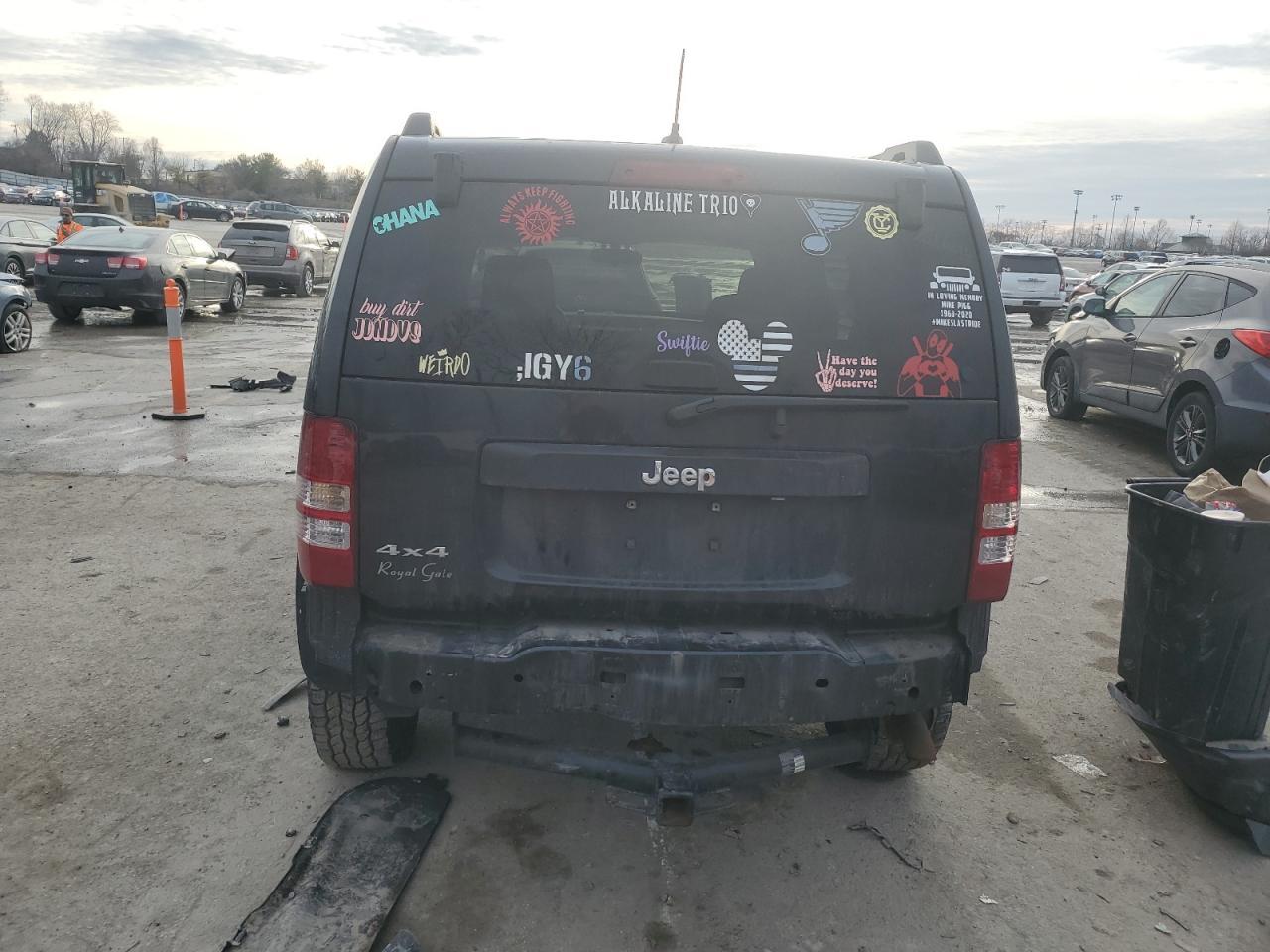 2010 JEEP LIBERTY SP - Image 6