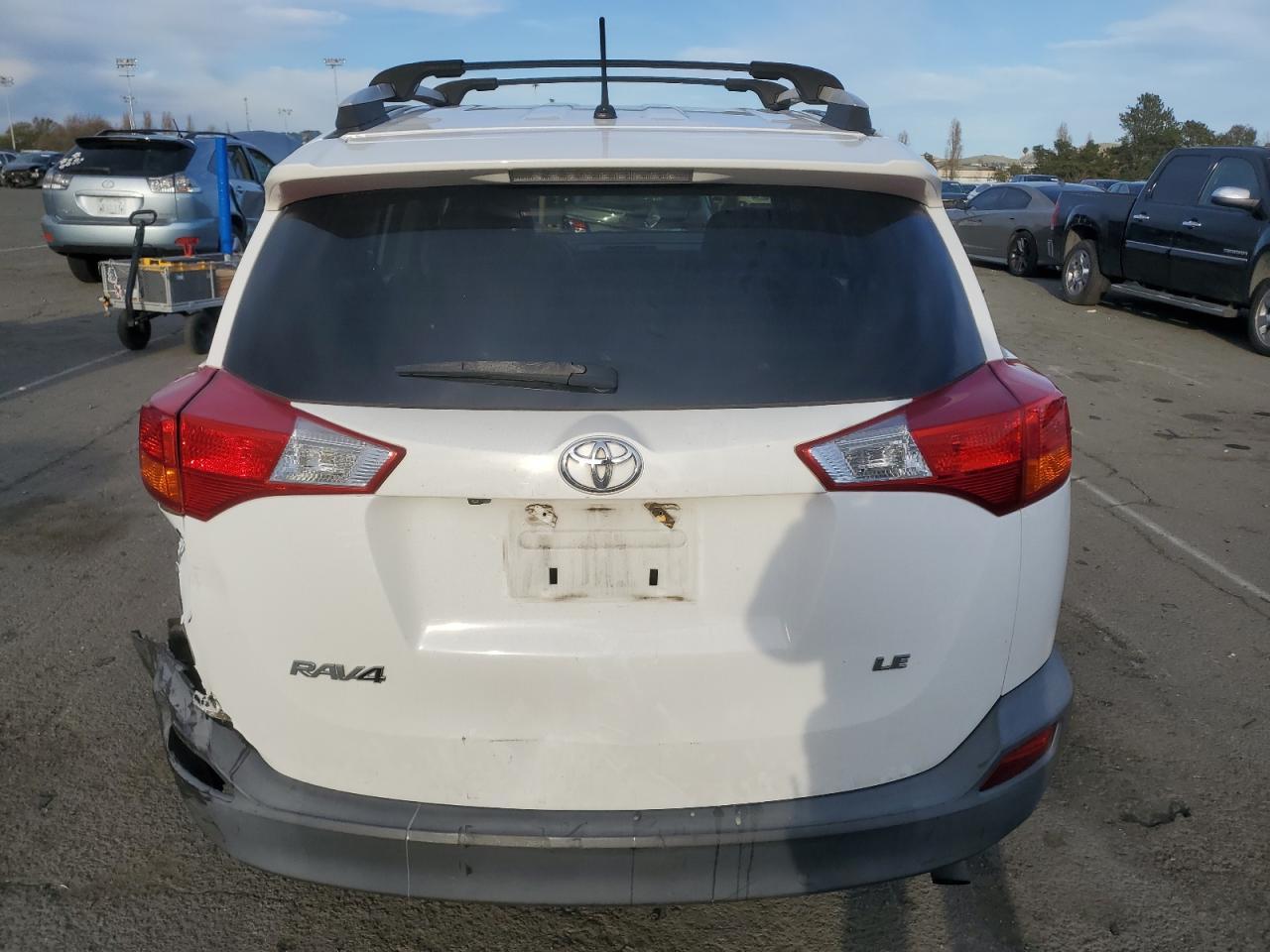 2015 TOYOTA RAV4 LE - Image 6