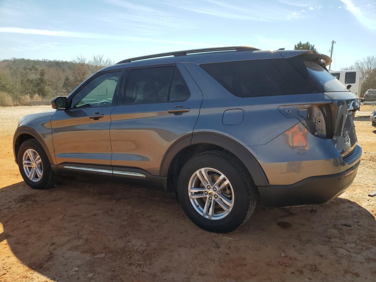 2022 FORD EXPLORER X - Image 2