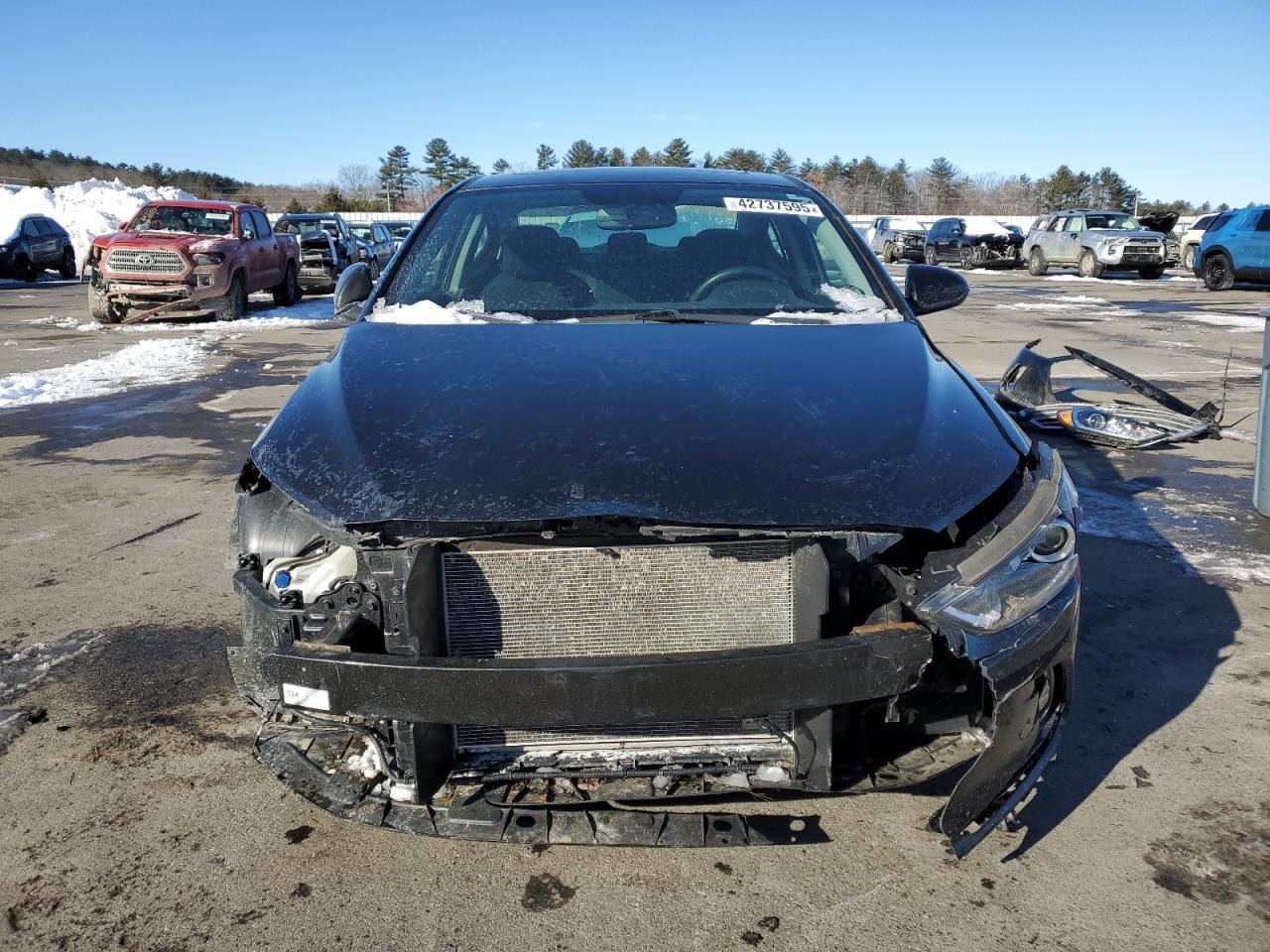 2018 HYUNDAI ELANTRA SE - Фото 5