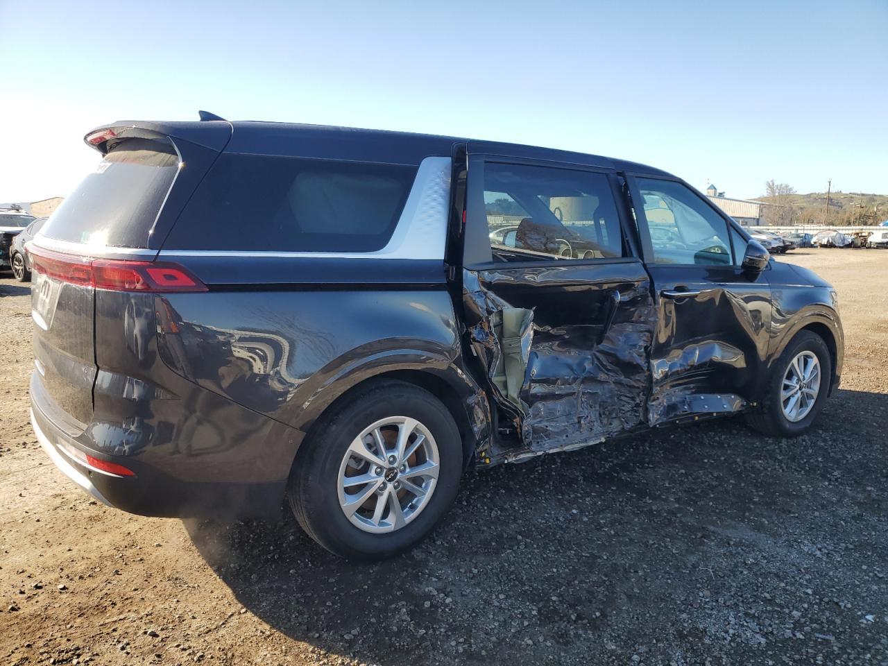 2024 KIA CARNIVAL L - Фото 3