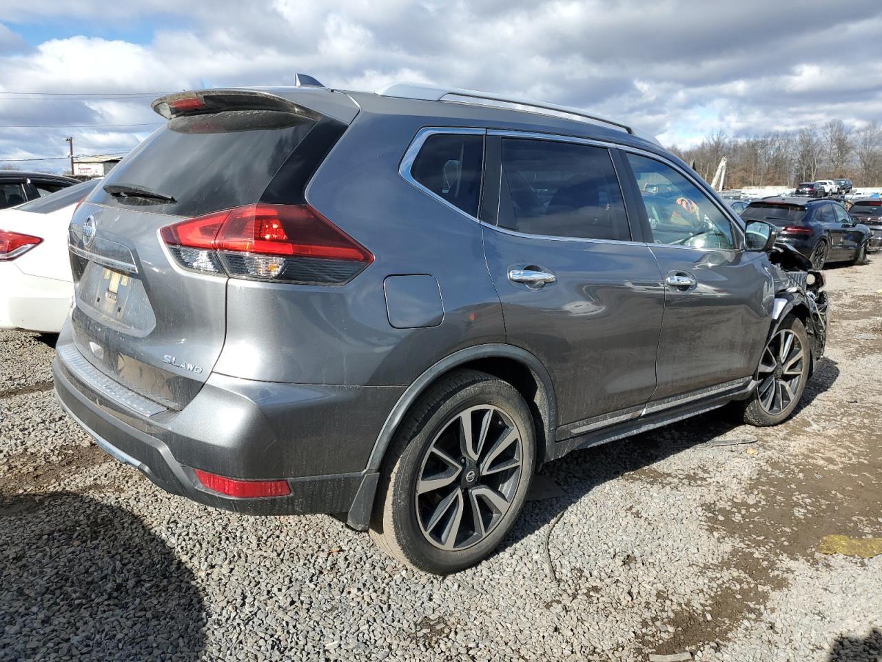 2018 NISSAN ROGUE S - Фото 3