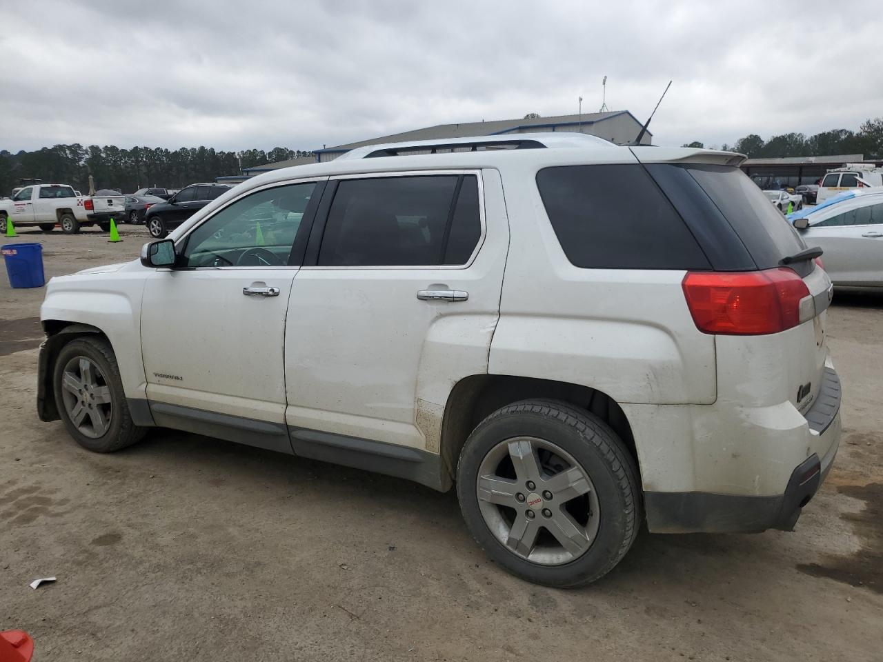 2012 GMC TERRAIN SL - Фото 2