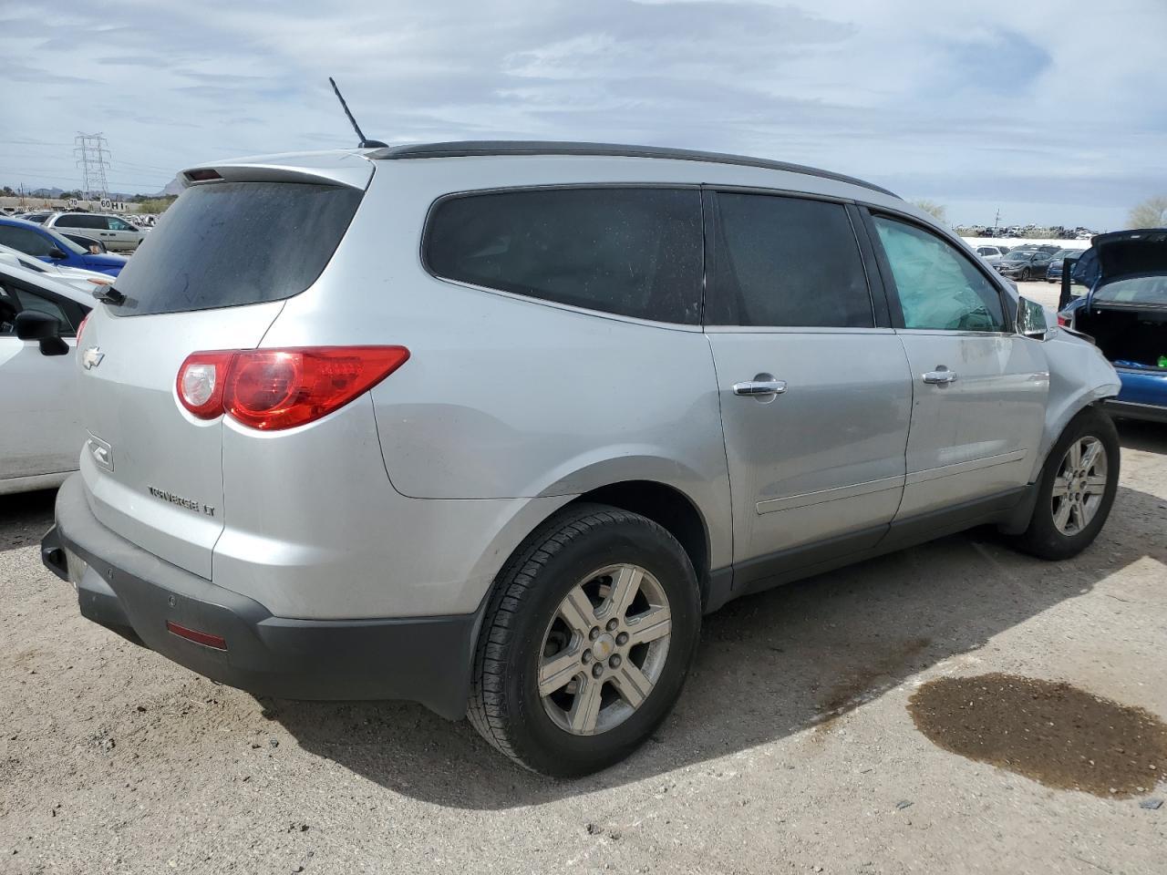 2012 CHEVROLET TRAVERSE L - Фото 3