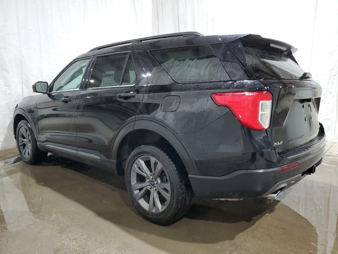 2022 FORD EXPLORER X - Фото 2